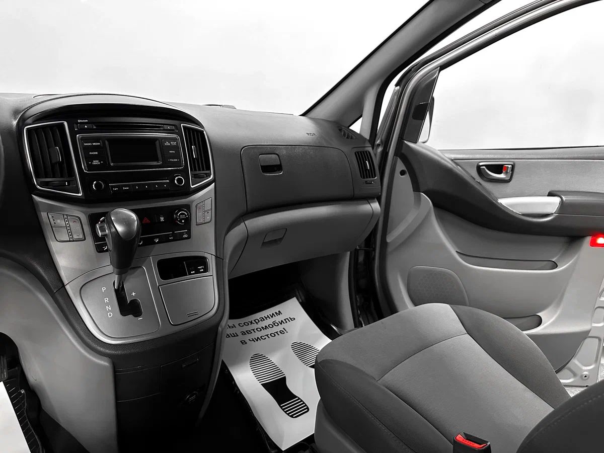 Hyundai H-1