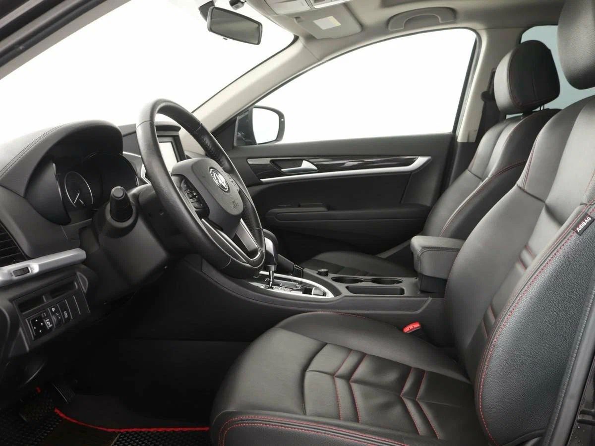 Dongfeng AX7