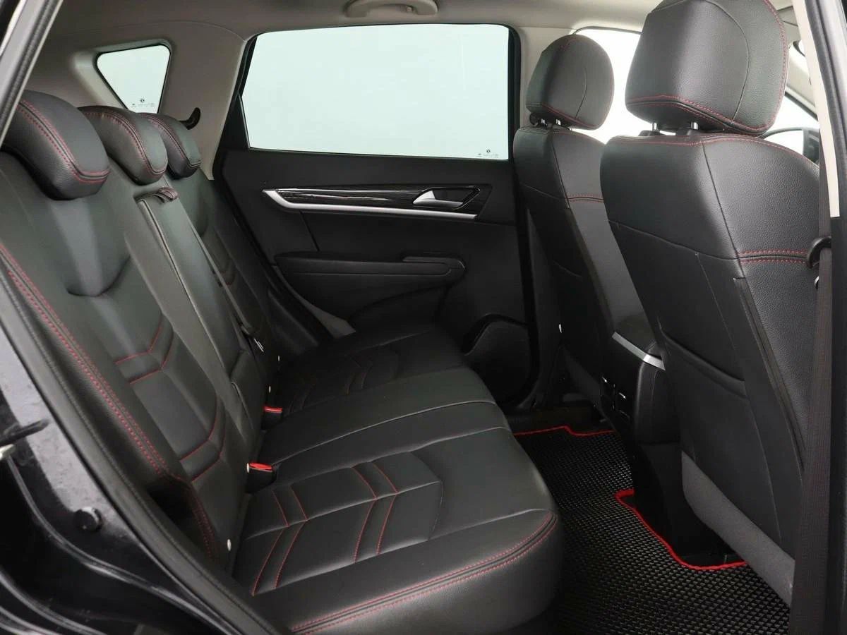 Dongfeng AX7