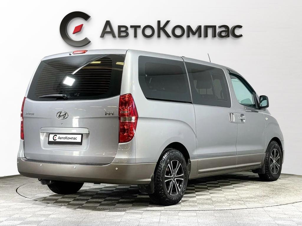 Hyundai H-1