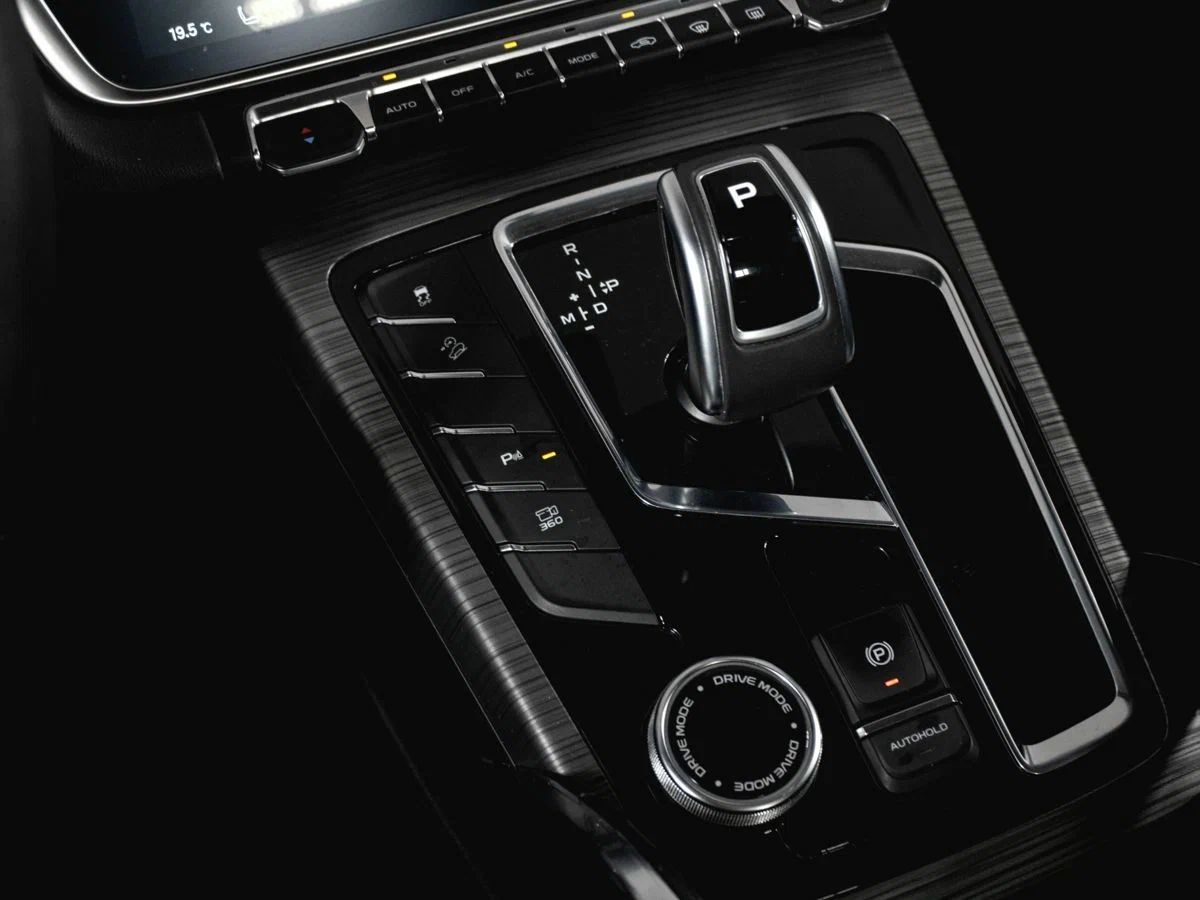Geely Atlas Pro