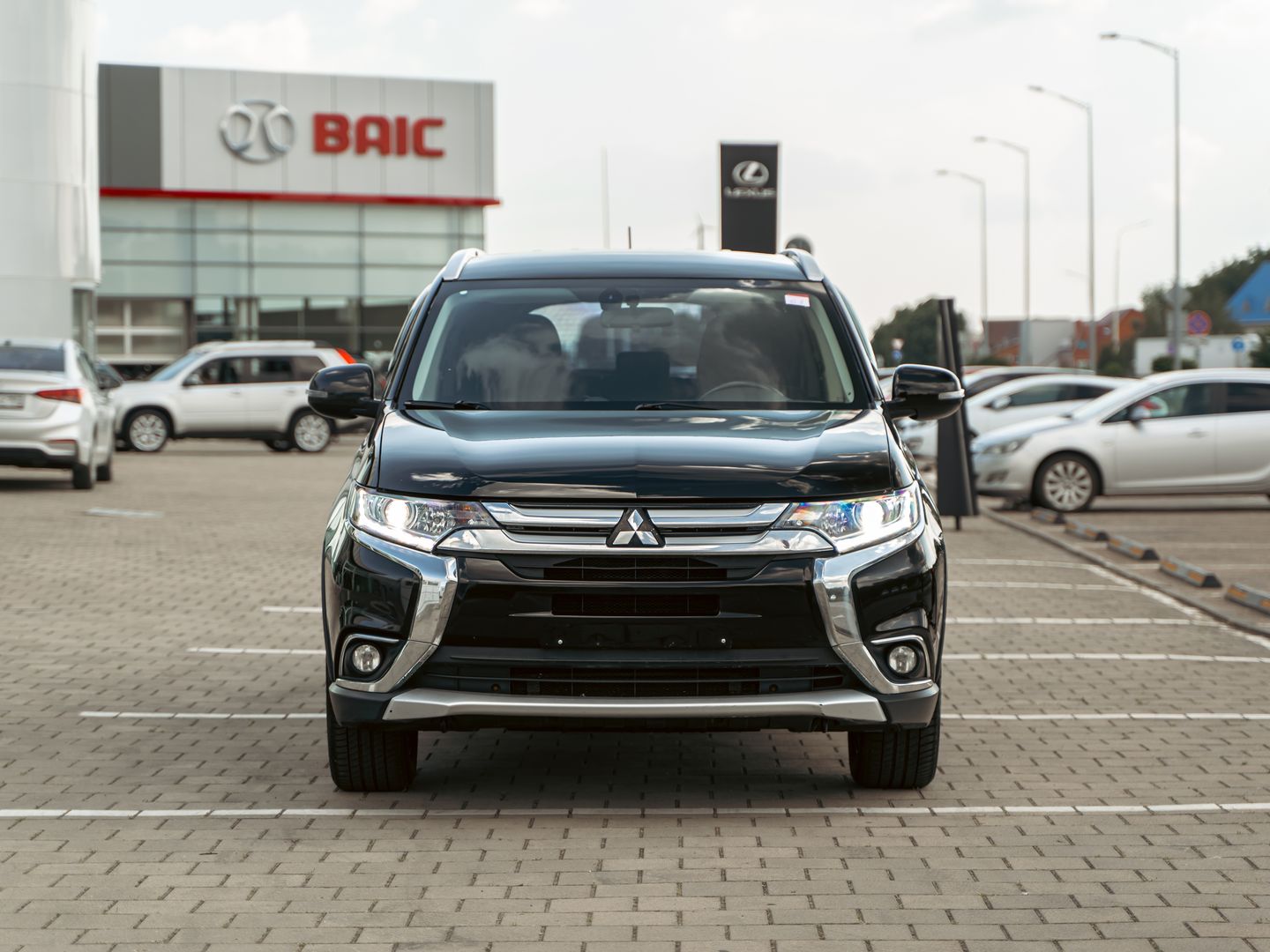 Mitsubishi Outlander