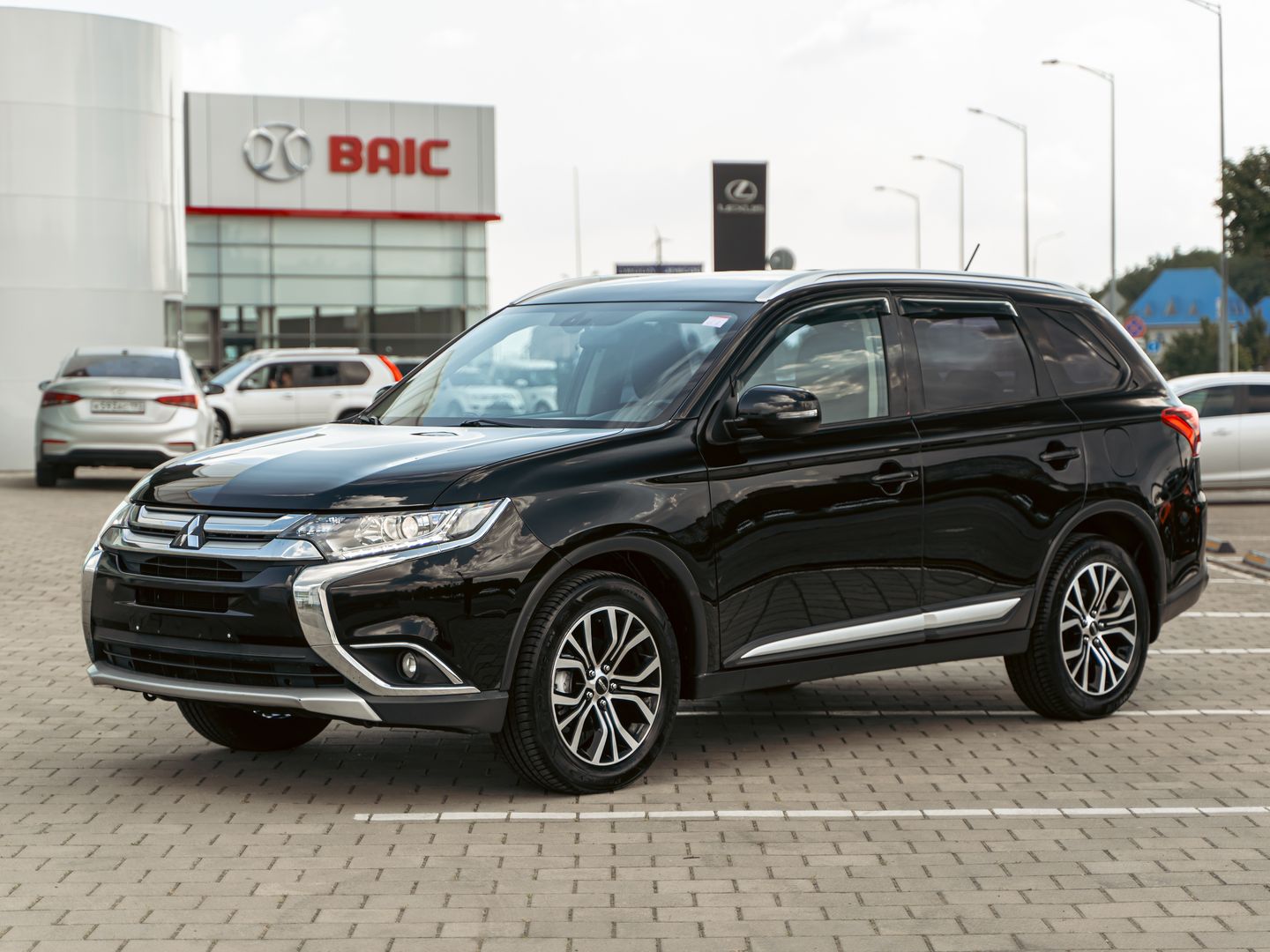 Mitsubishi Outlander