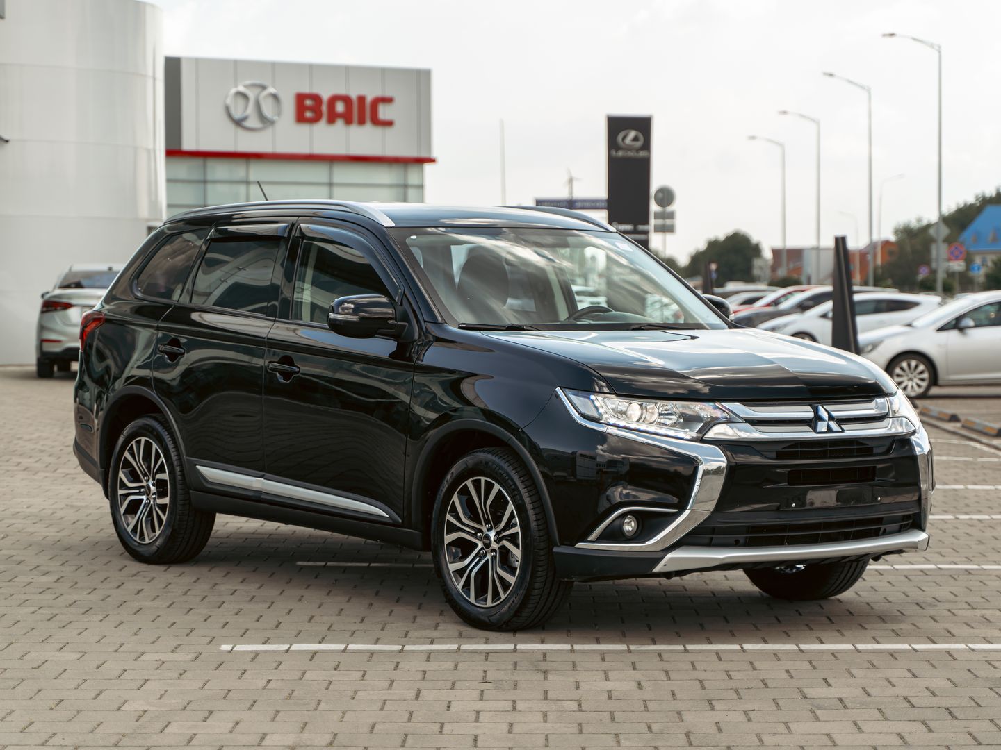 Mitsubishi Outlander