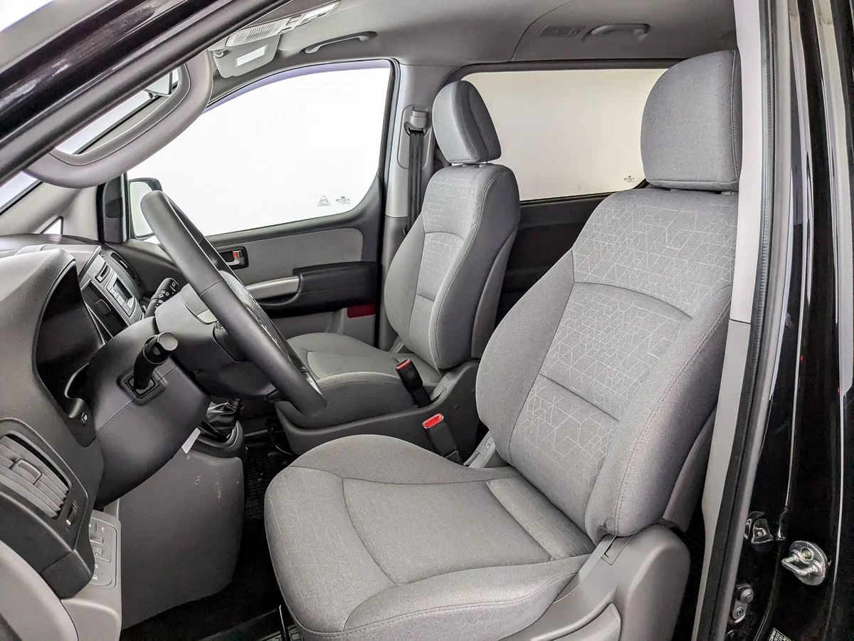 Hyundai H-1