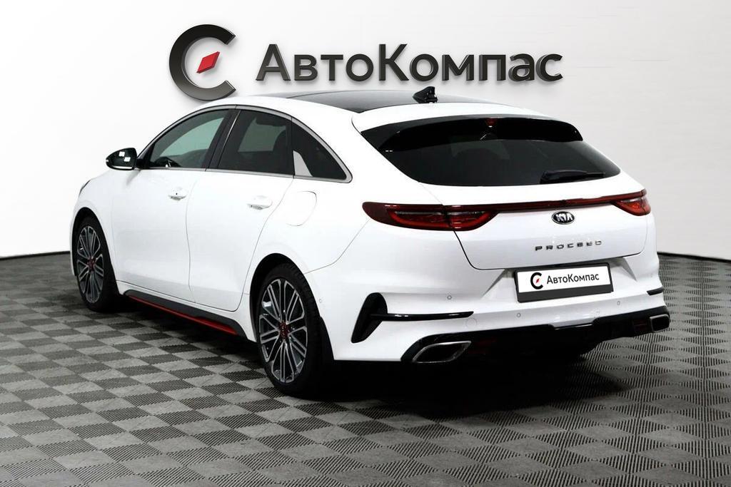 Kia Proceed