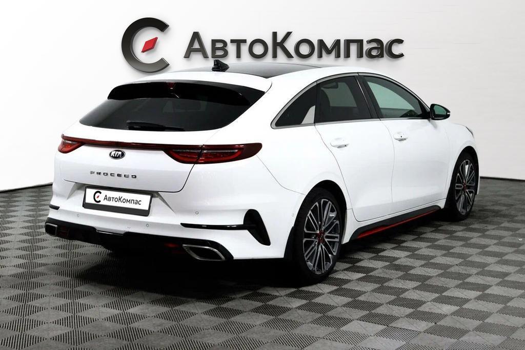 Kia Proceed