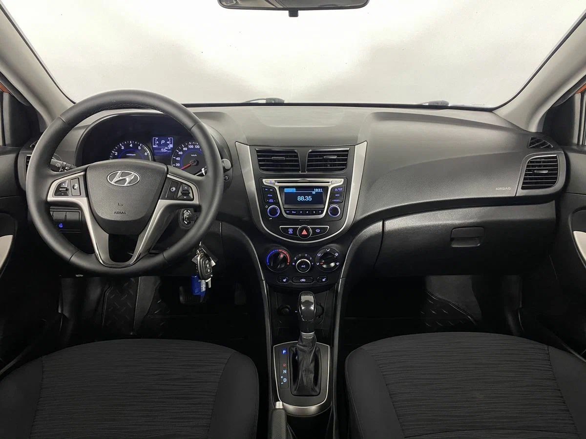 Hyundai Solaris