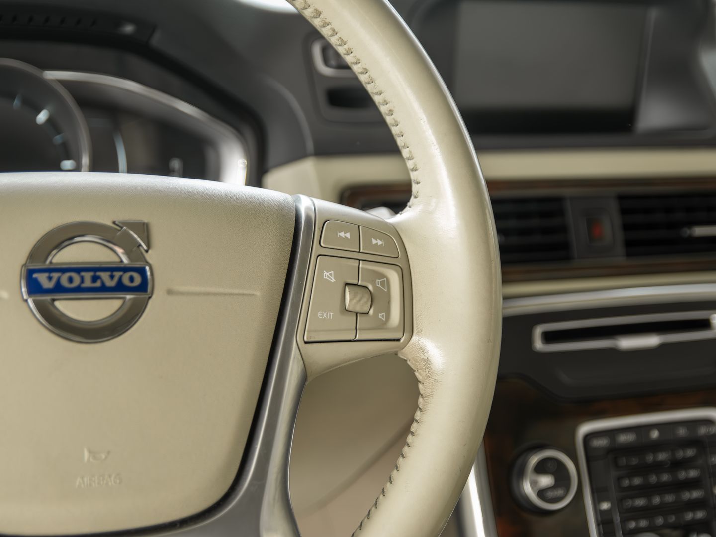 Volvo XC70