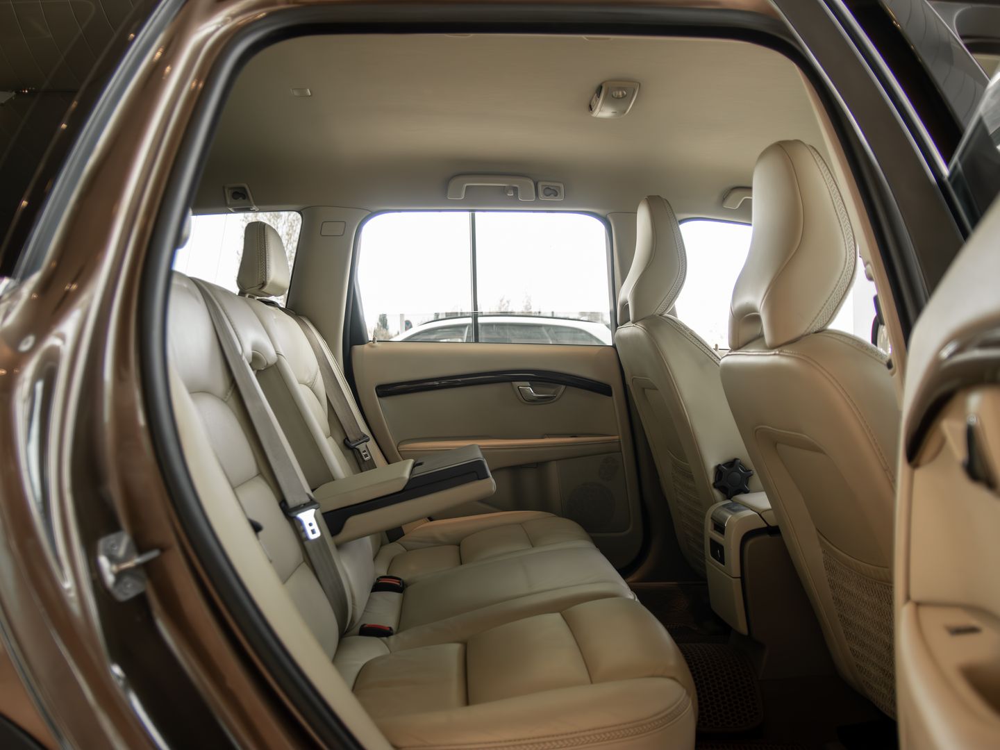 Volvo XC70
