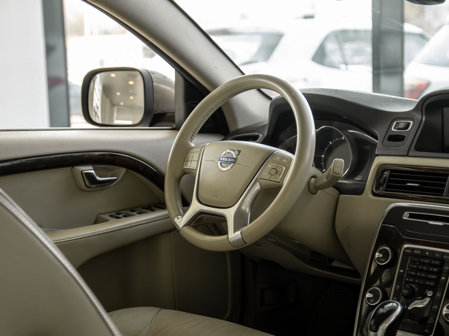 Volvo XC70