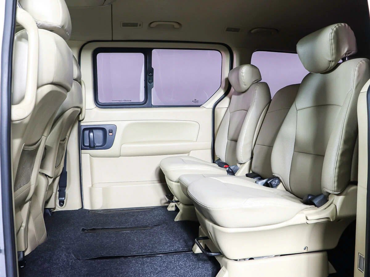 Hyundai Grand Starex