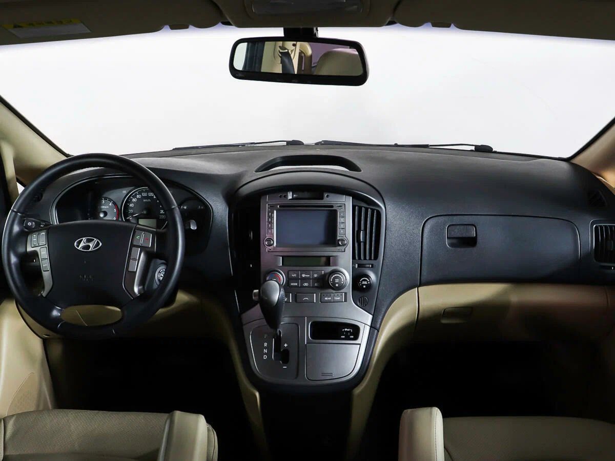 Hyundai Grand Starex