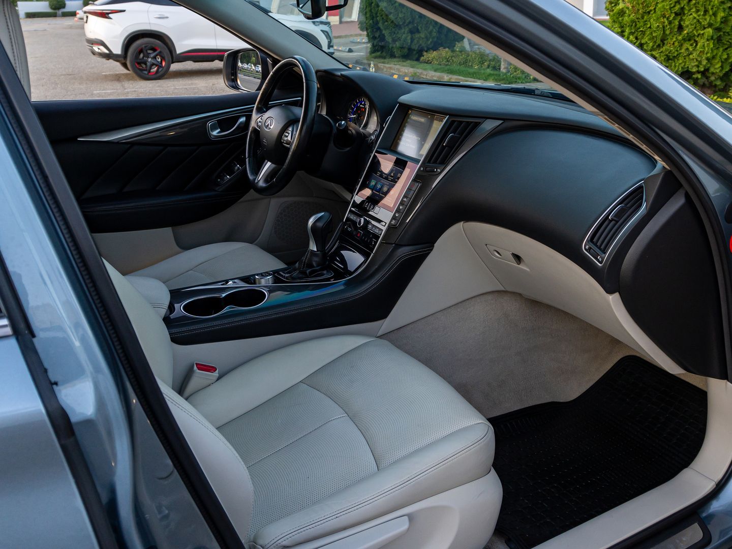 Infiniti Q50