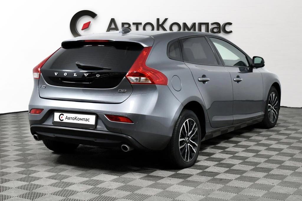 Volvo V40