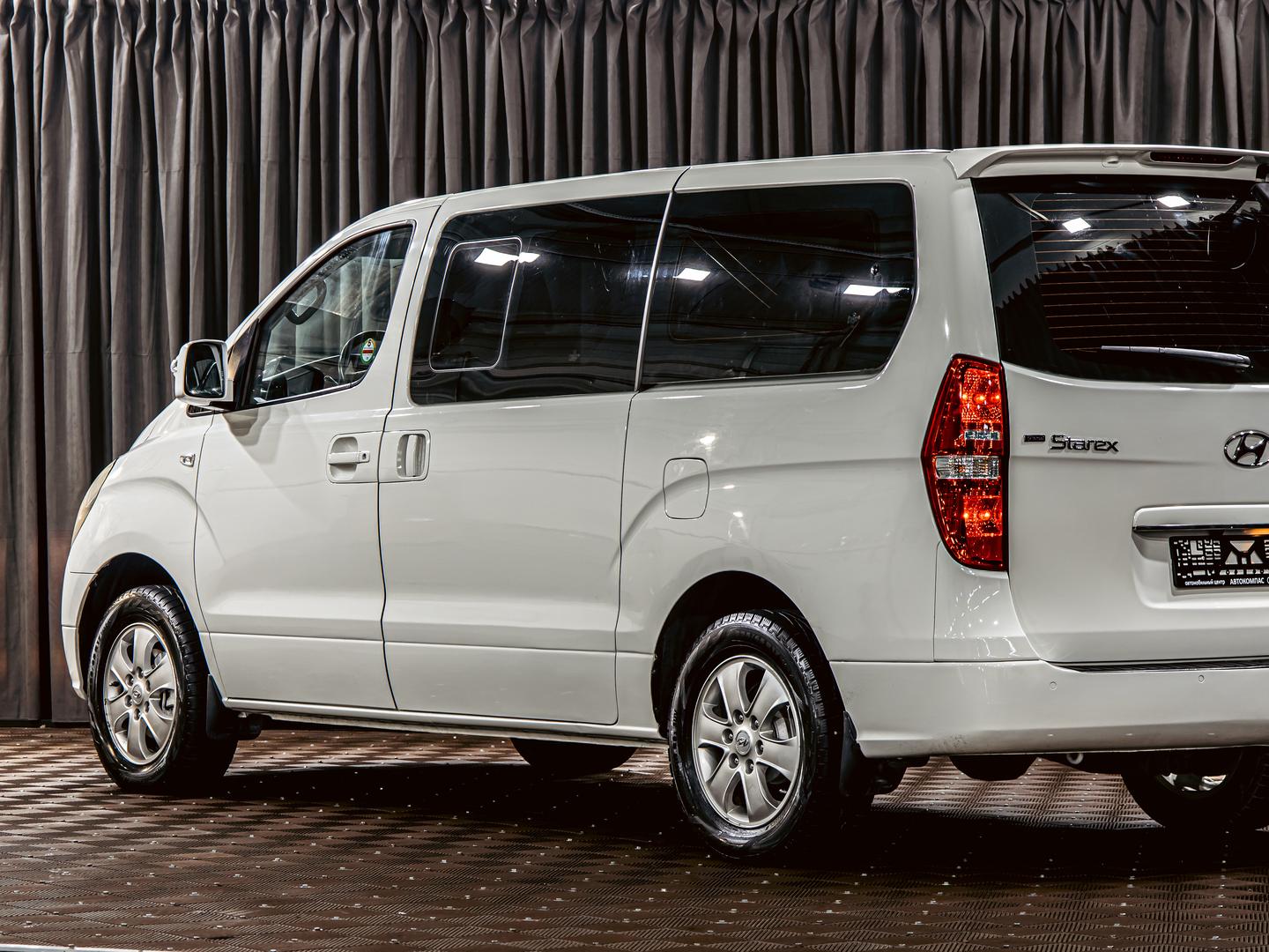 Hyundai Grand Starex