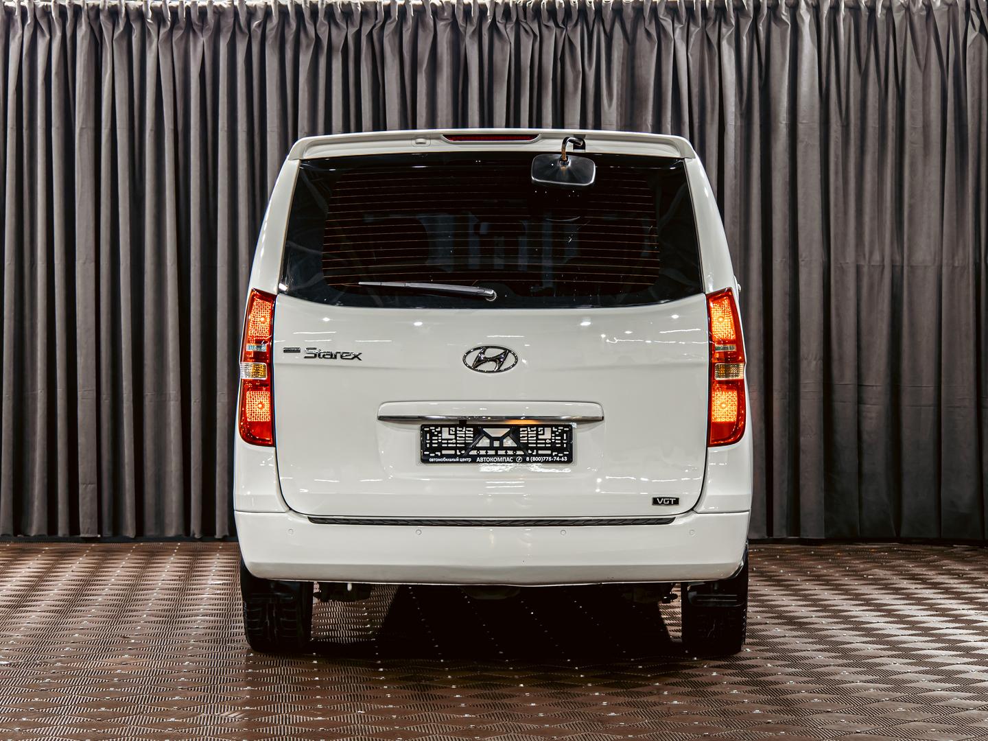 Hyundai Grand Starex