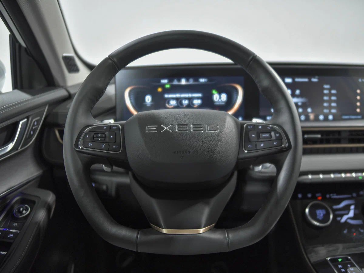 Exeed LX