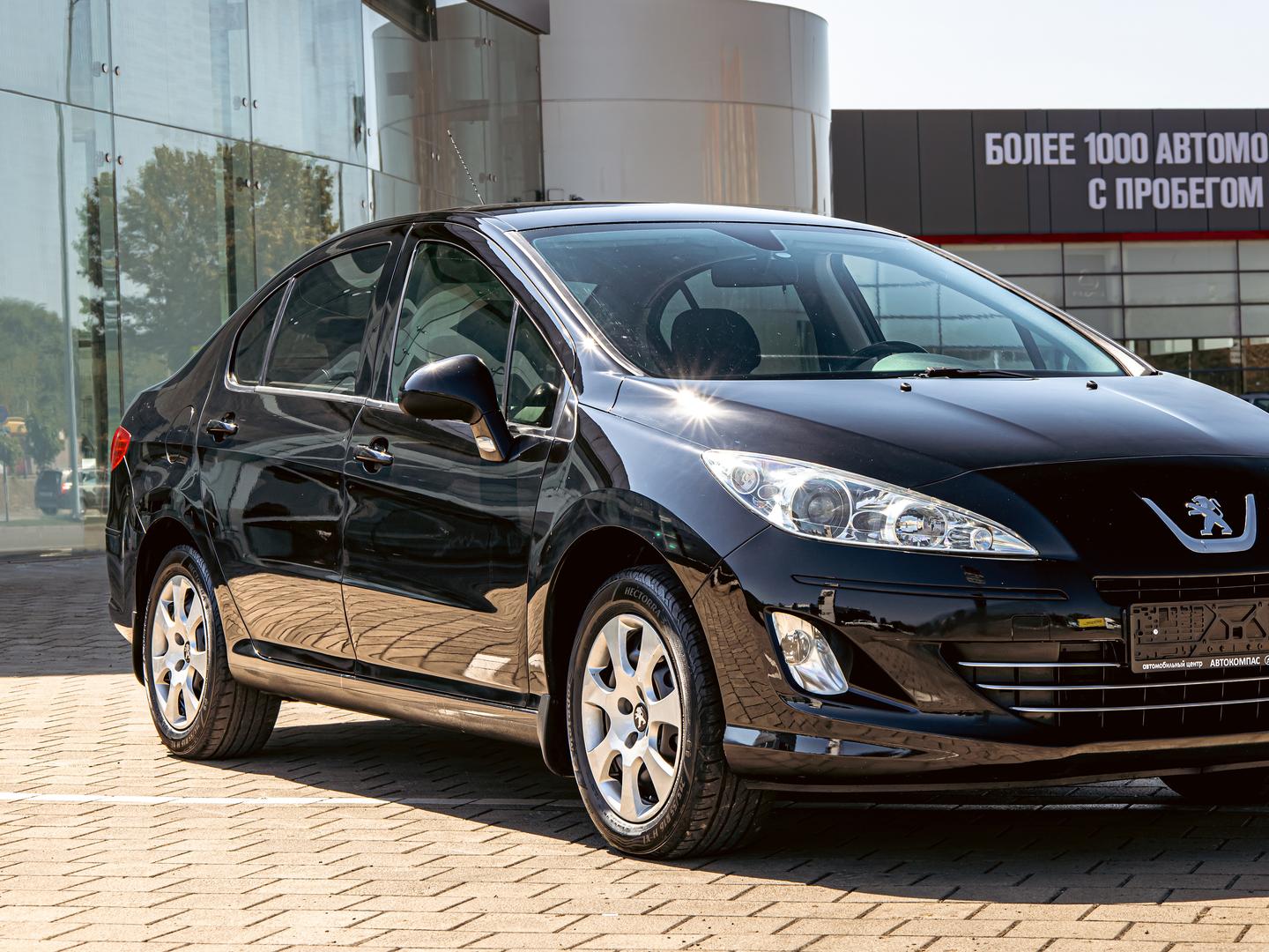 Peugeot 408