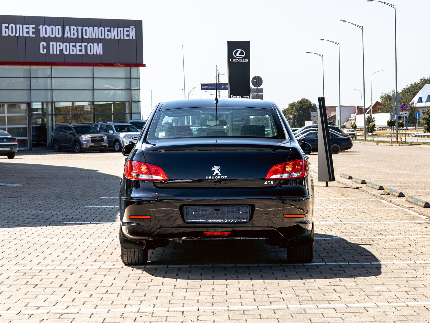 Peugeot 408