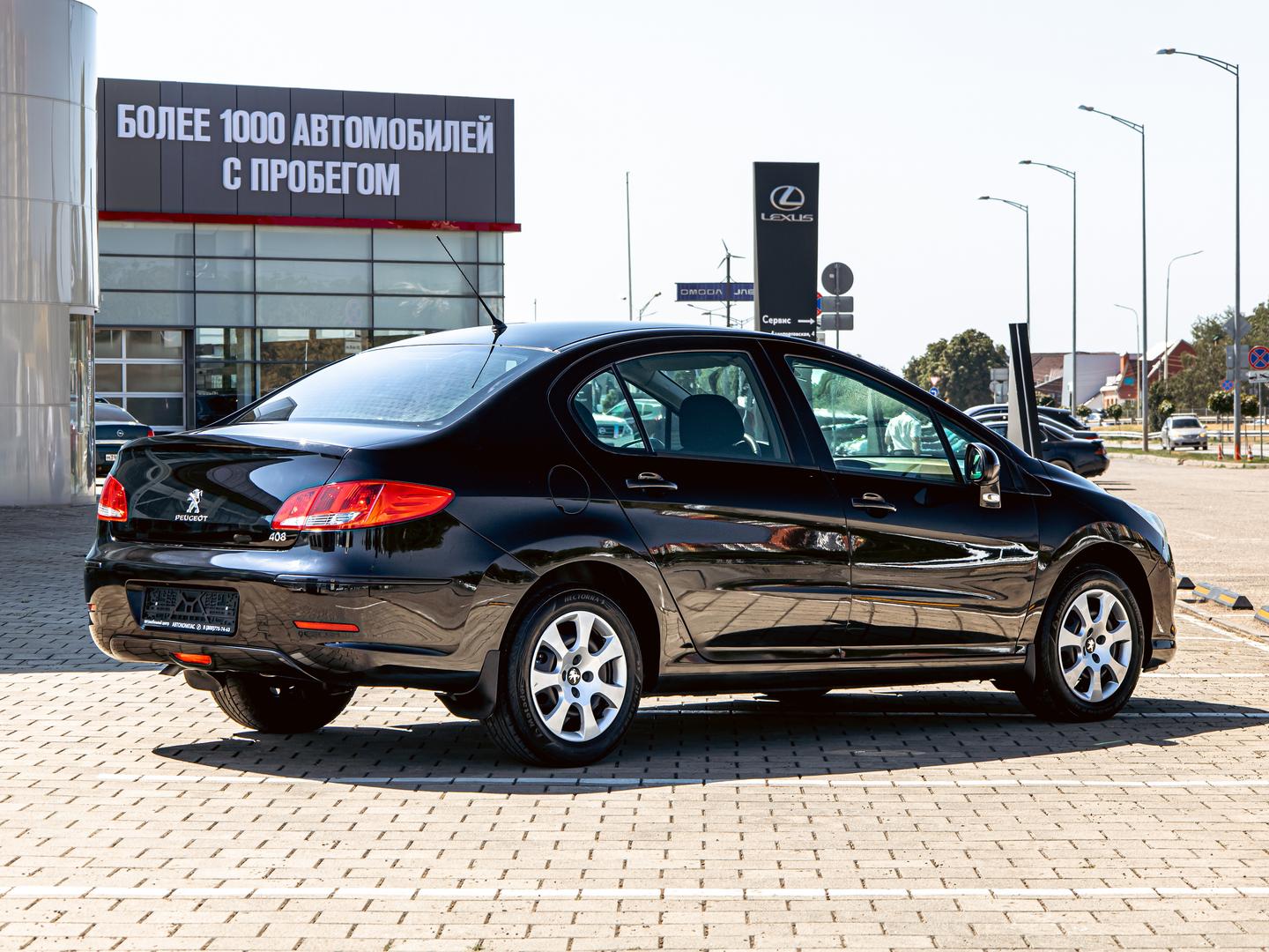Peugeot 408