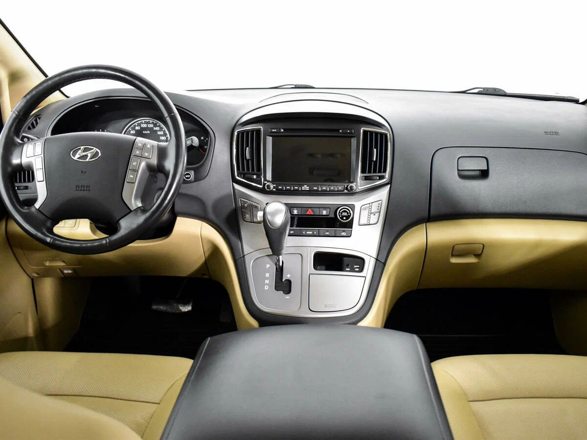 Hyundai H-1