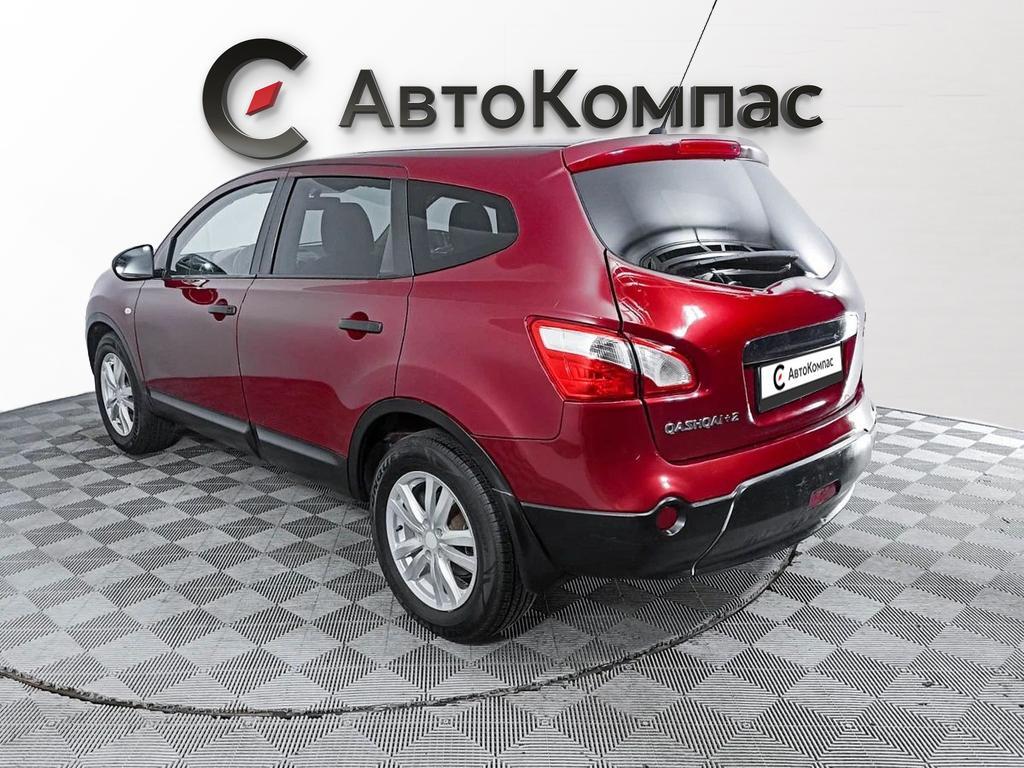 Nissan Qashqai+2