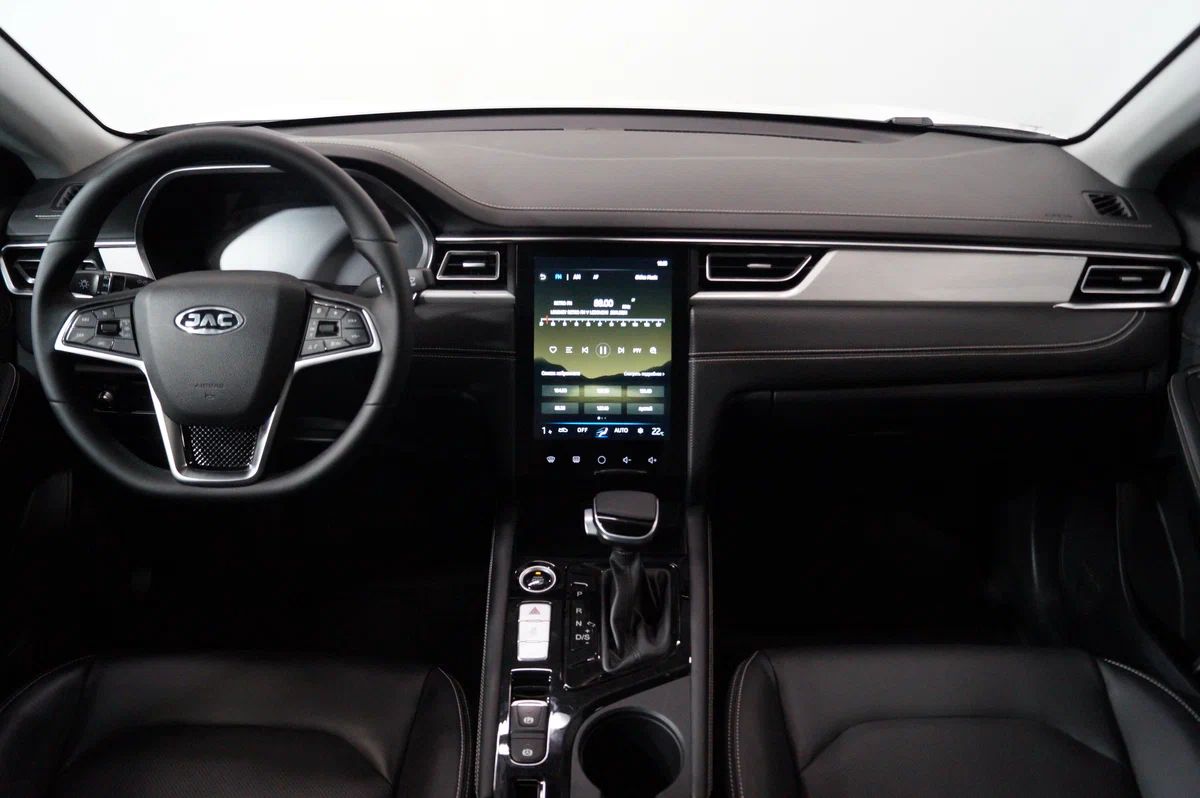 JAC J7
