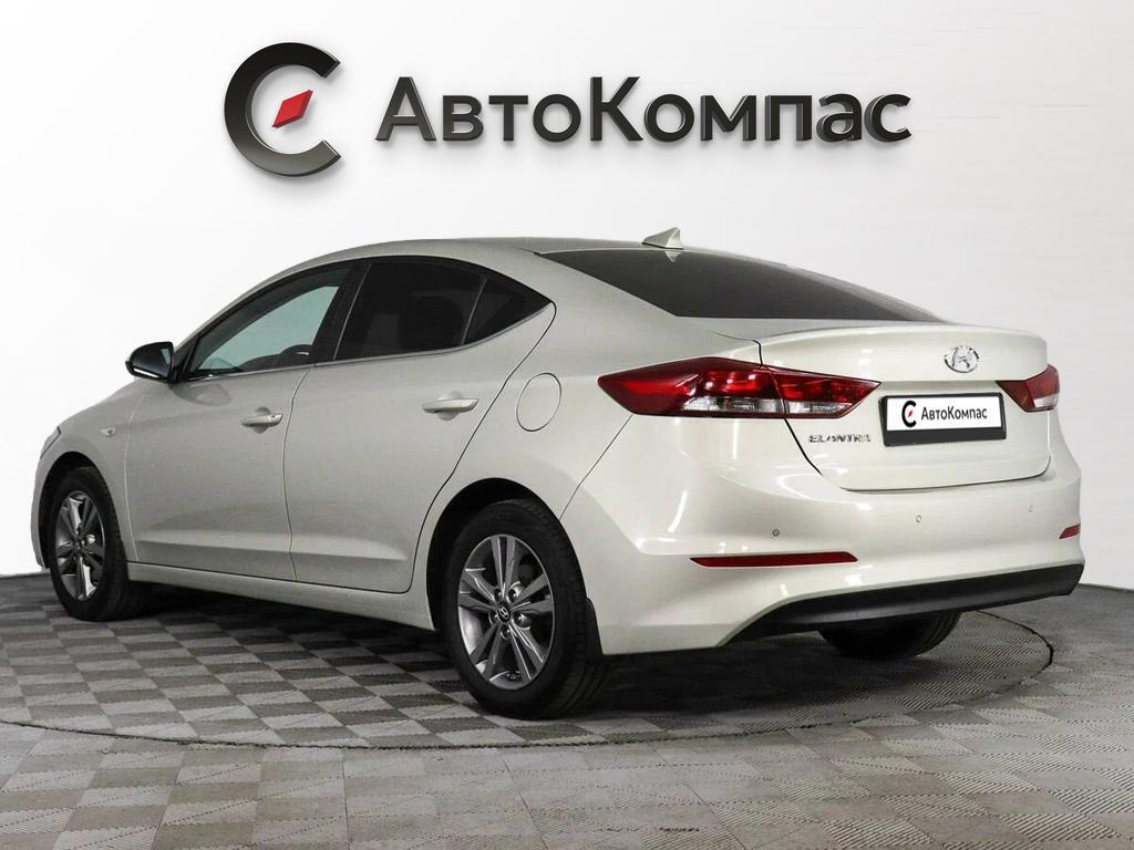 Hyundai Elantra