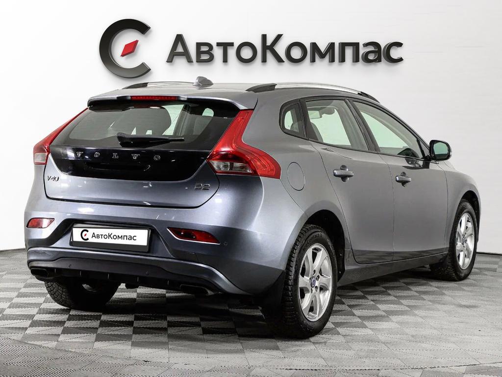 Volvo V40