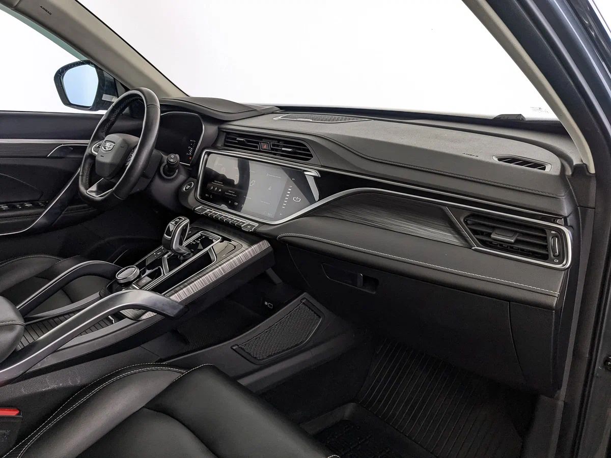 Geely Atlas Pro