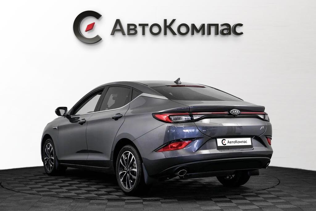 JAC J7