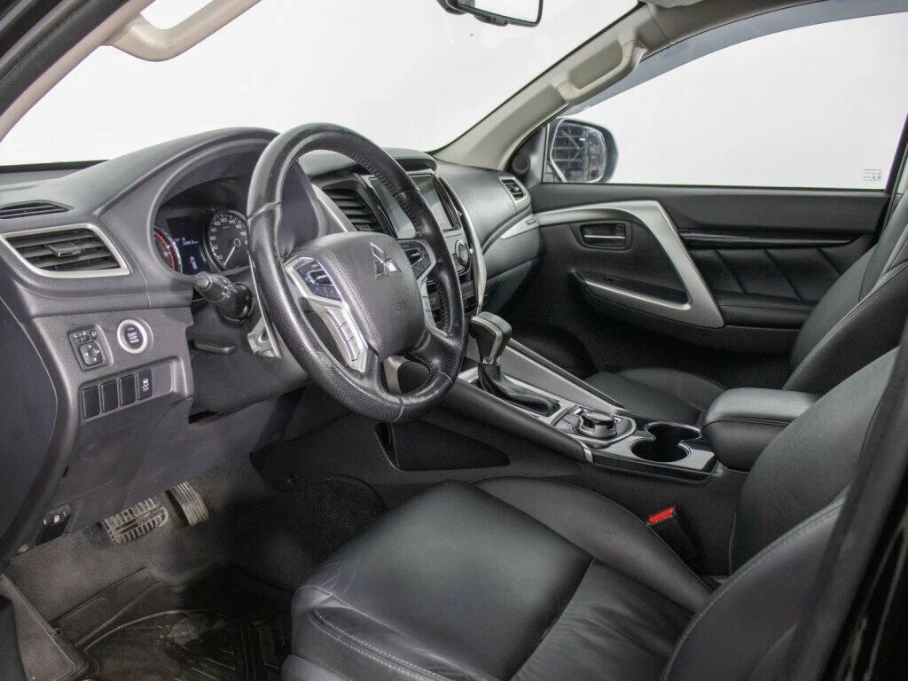 Mitsubishi Pajero Sport