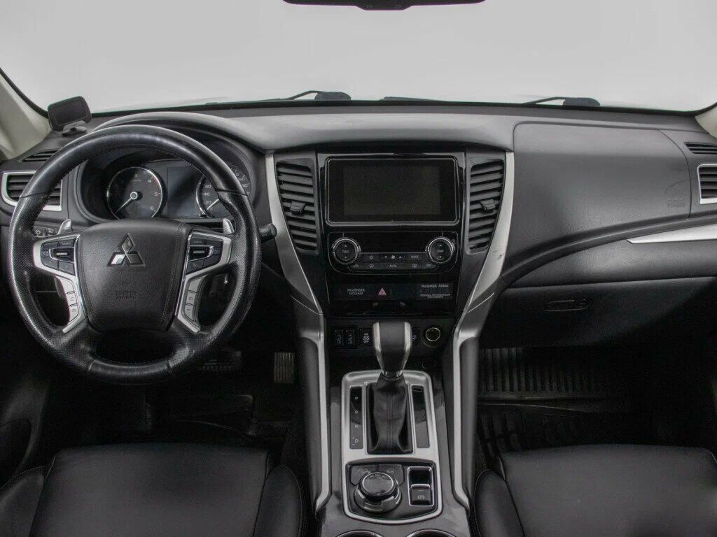 Mitsubishi Pajero Sport