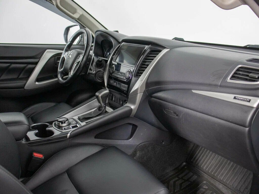 Mitsubishi Pajero Sport