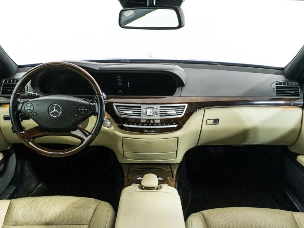Mercedes-Benz S-Класс