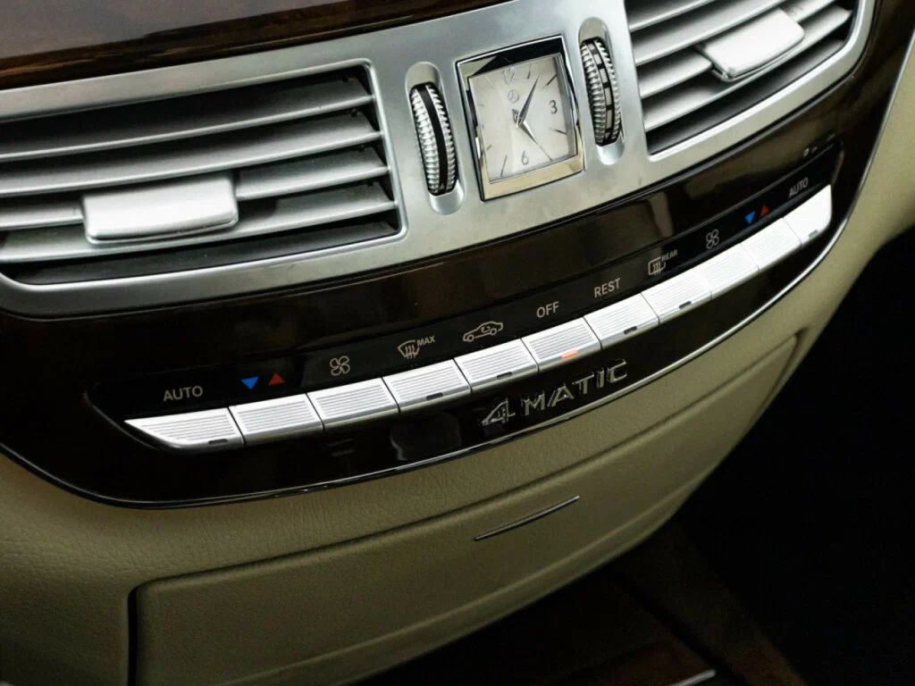 Mercedes-Benz S-Класс