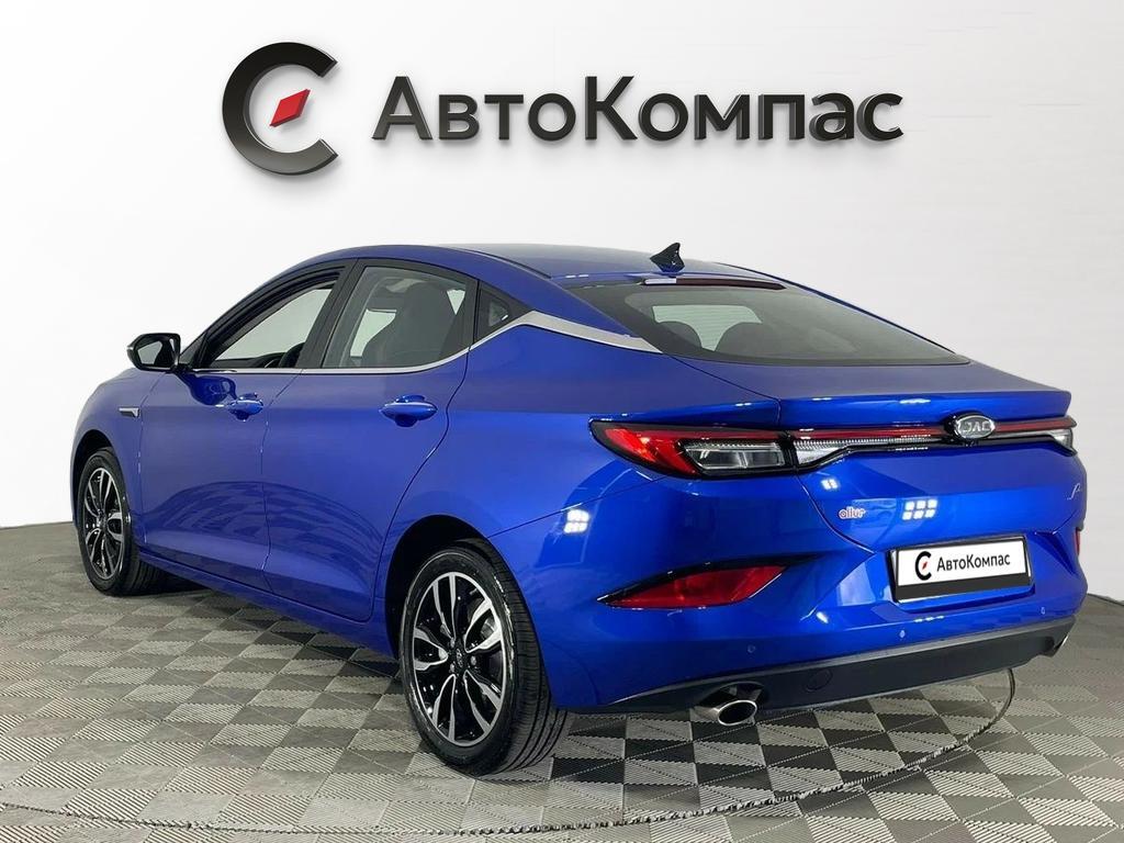 JAC J7