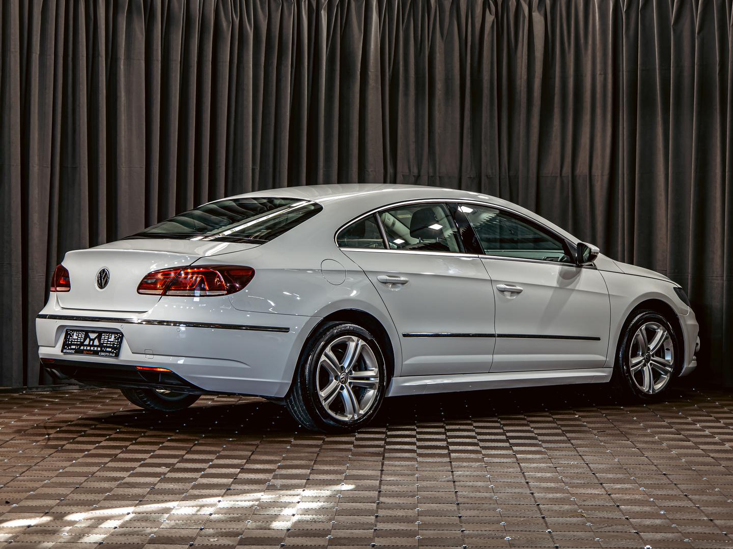 Volkswagen Passat CC