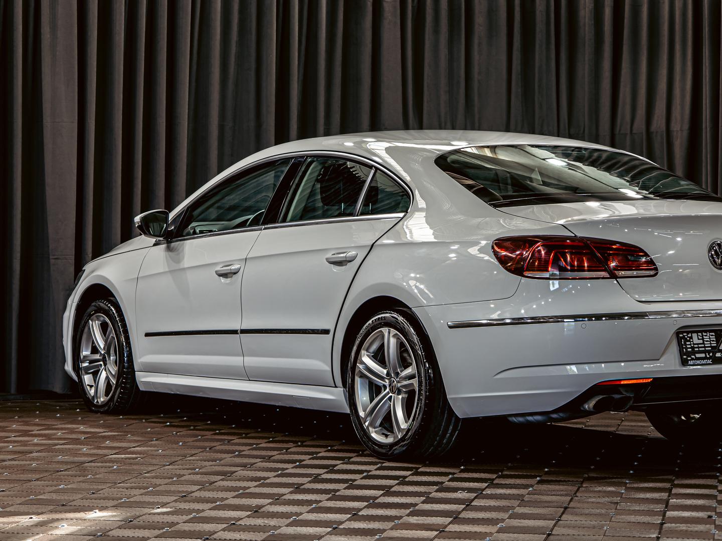 Volkswagen Passat CC