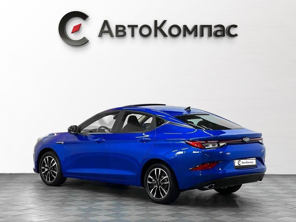 JAC J7