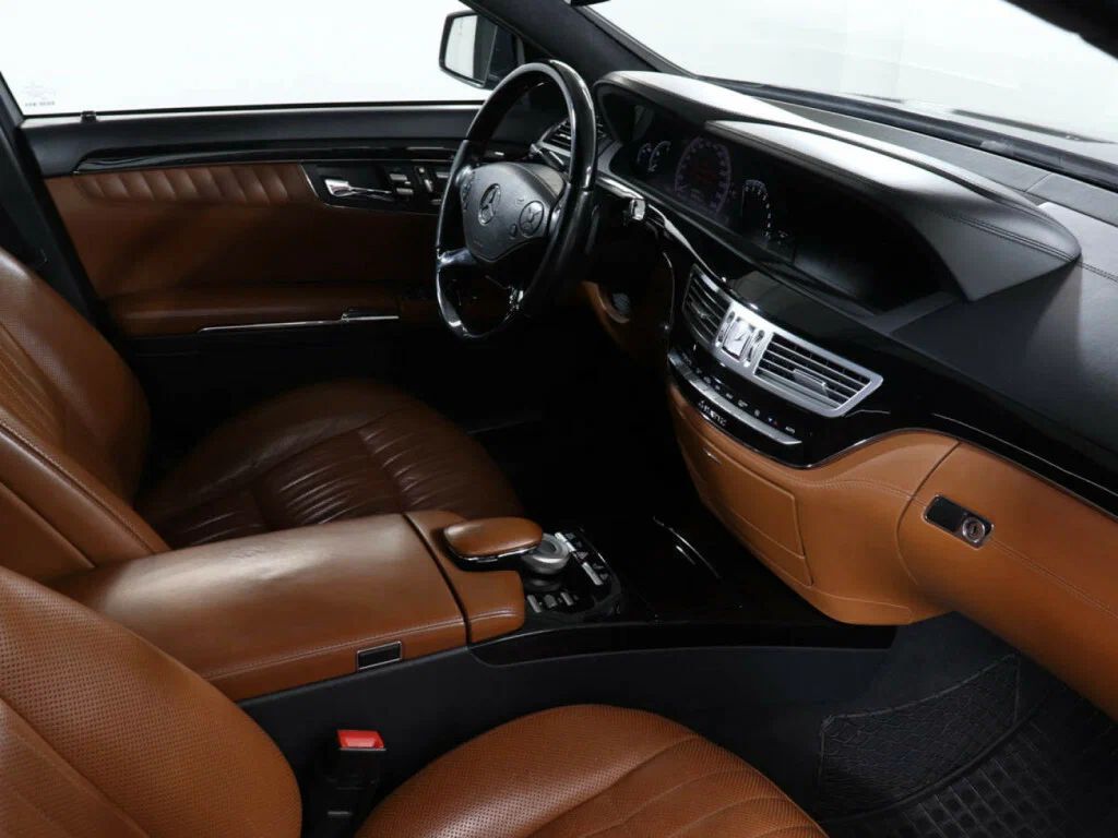 Mercedes-Benz S-Класс