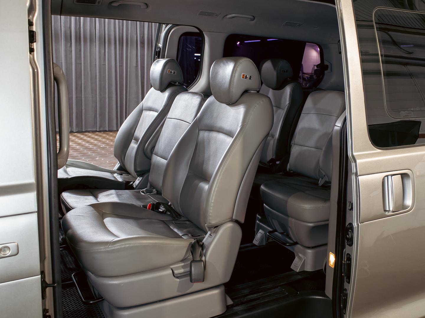 Hyundai Grand Starex