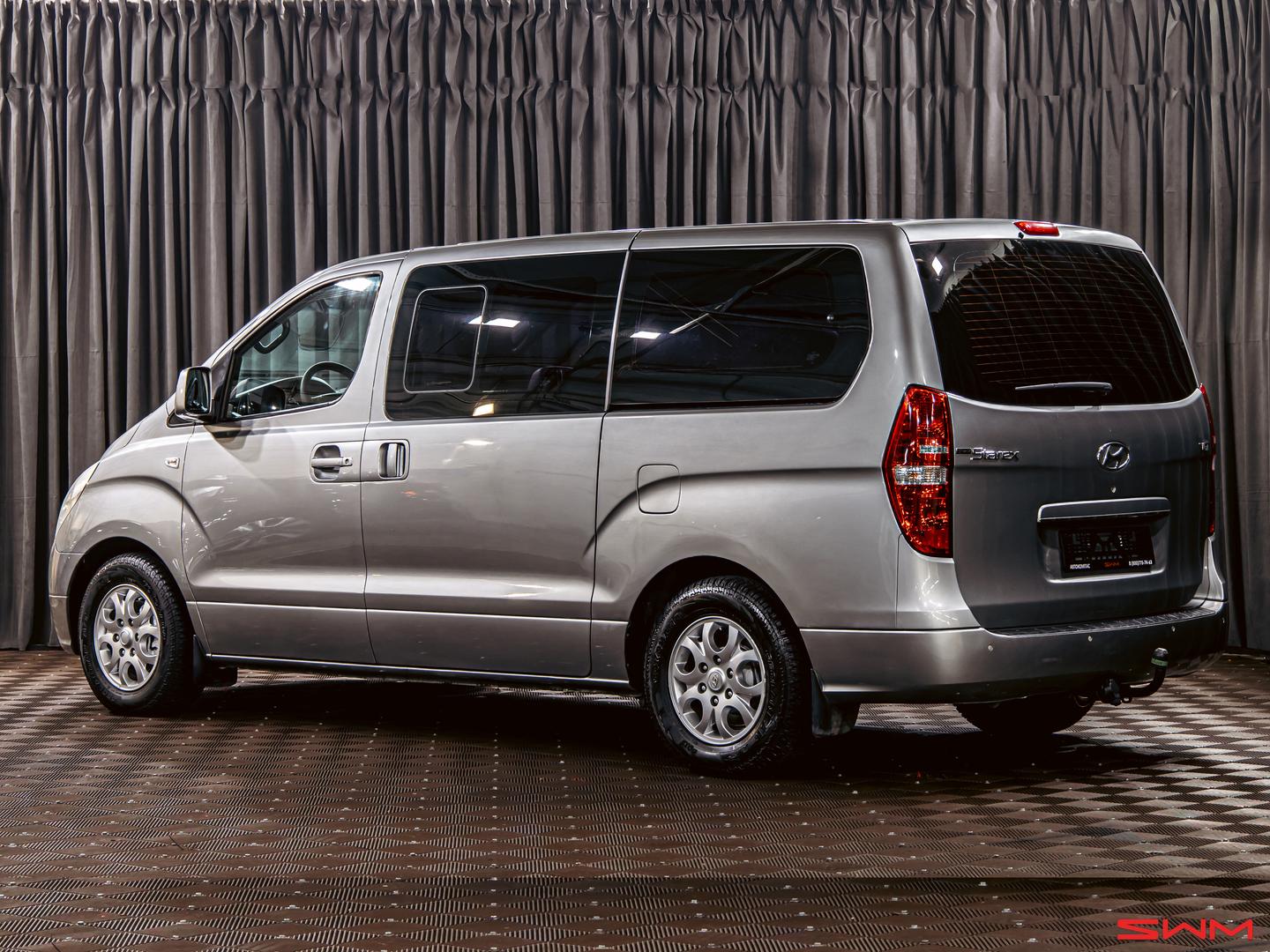 Hyundai Grand Starex
