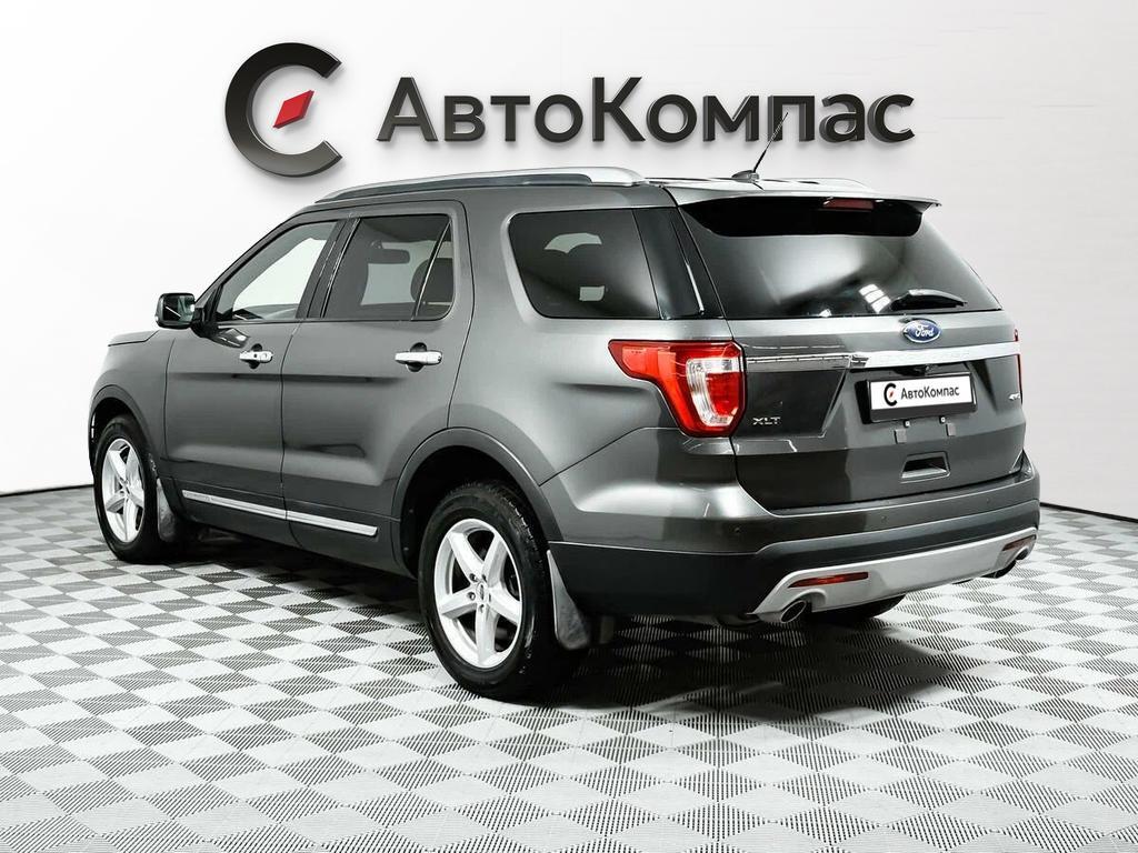 Ford Explorer