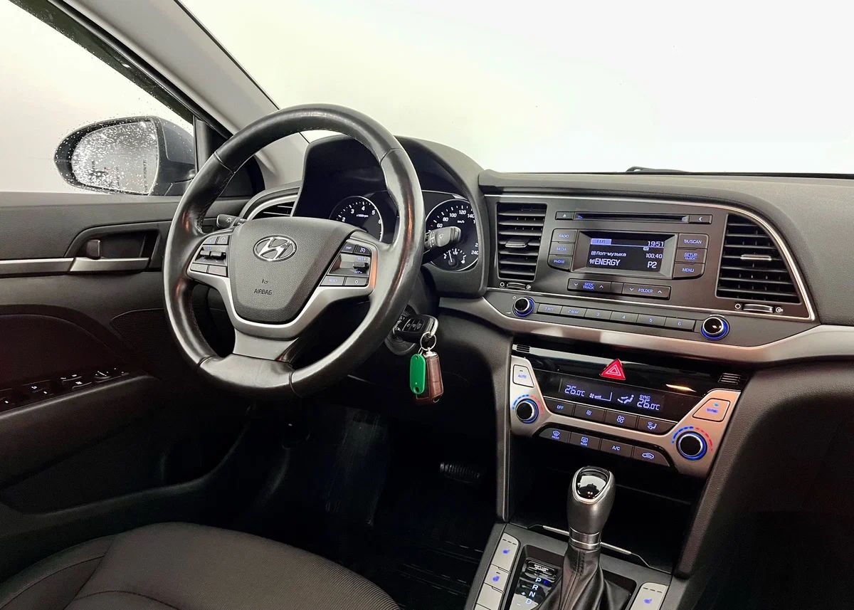 Hyundai Elantra