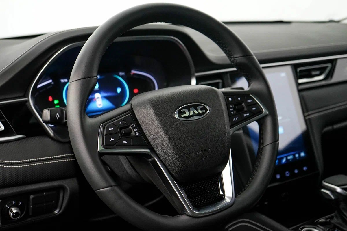 JAC J7