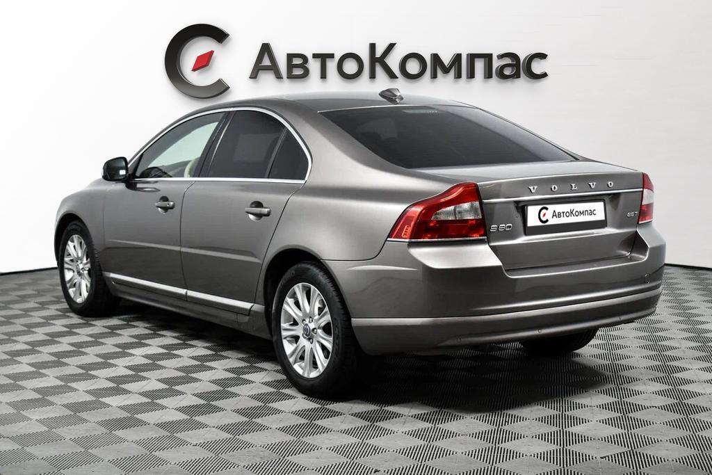 Volvo S80