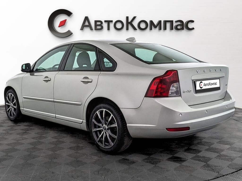 Volvo S40