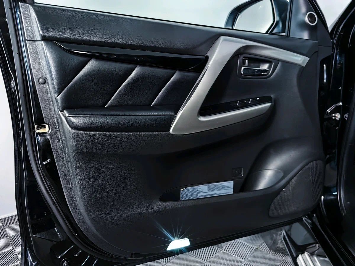 Mitsubishi Pajero Sport